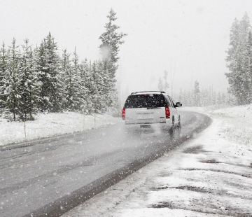 8 tips voor wie moet rijden bij sneeuw en ijzel 